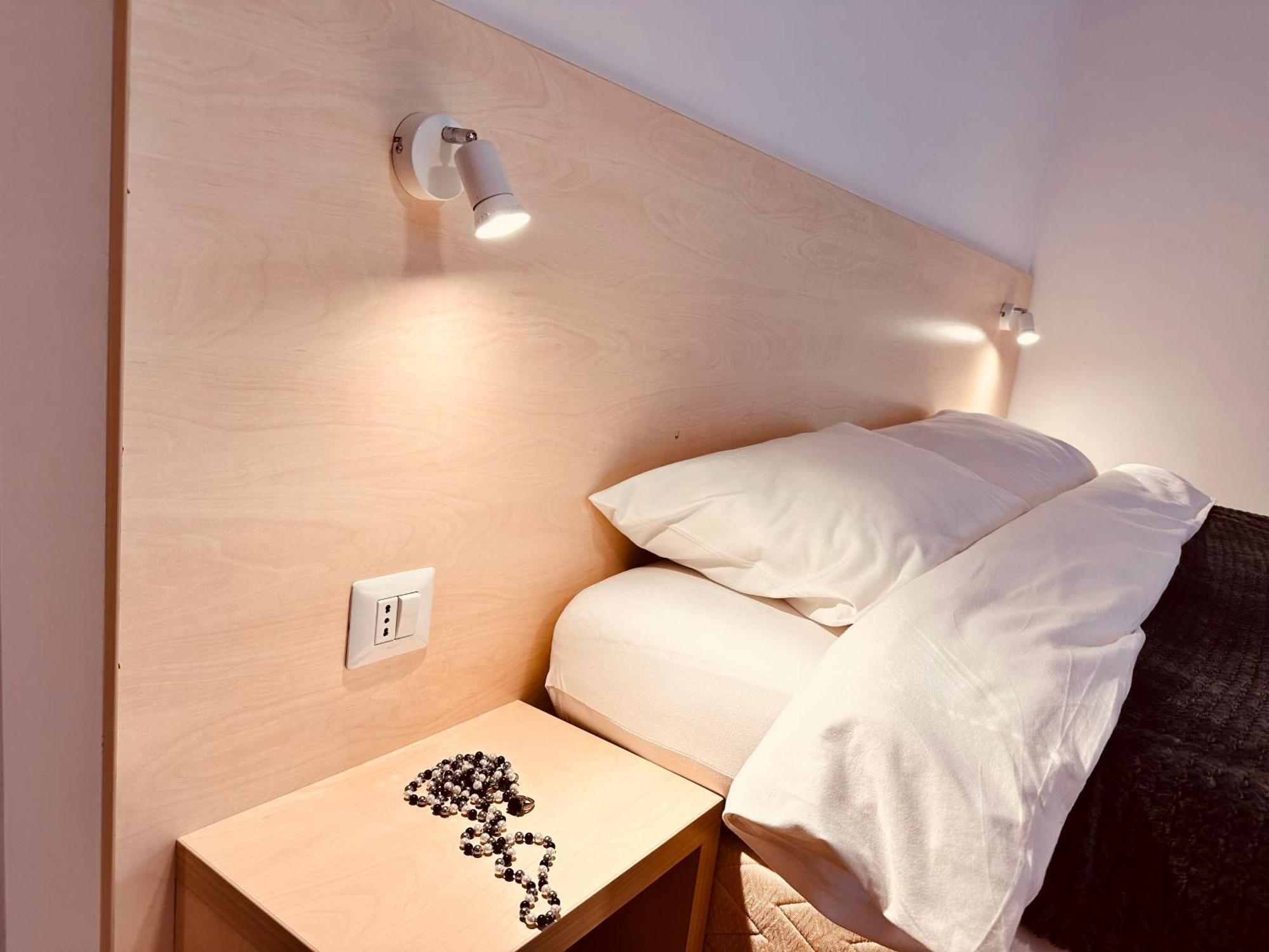 Dreams Studio Otopeni Exteriör bild
